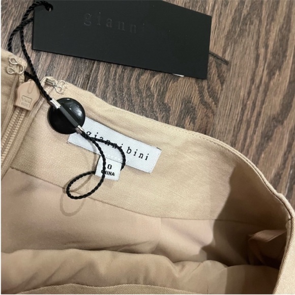 NWT Gianni Bini Beige Two-Piece Set size 0 - Picture 9 of 9